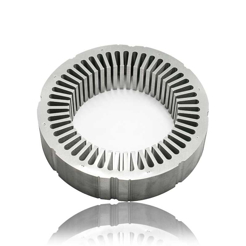 ¿Cómo afecta la geometría de los dientes y ranuras del estator del motor del generador y del núcleo del rotor a la distribución del flujo magnético y la salida de par?